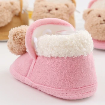 Детская зимняя обувь с мультяшным мишкой на мягкой нескользящей подошве, обувь для первых прогулок, обувь для малышей на плоской подошве для девочек и мальчиков